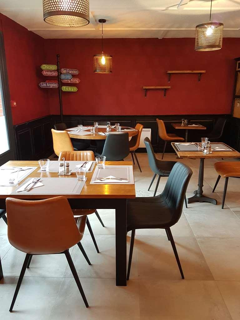 凯里亚德酒店-里尔东赫姆 赫恩 餐厅 照片